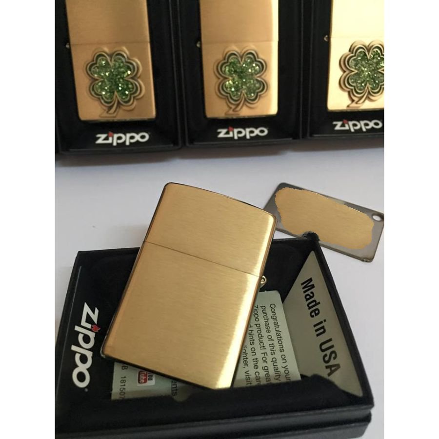 Bật Lửa Zippo 28806 – Zippo Four Leaf Clover ( Shamrock ) Emblem Brushed Brass