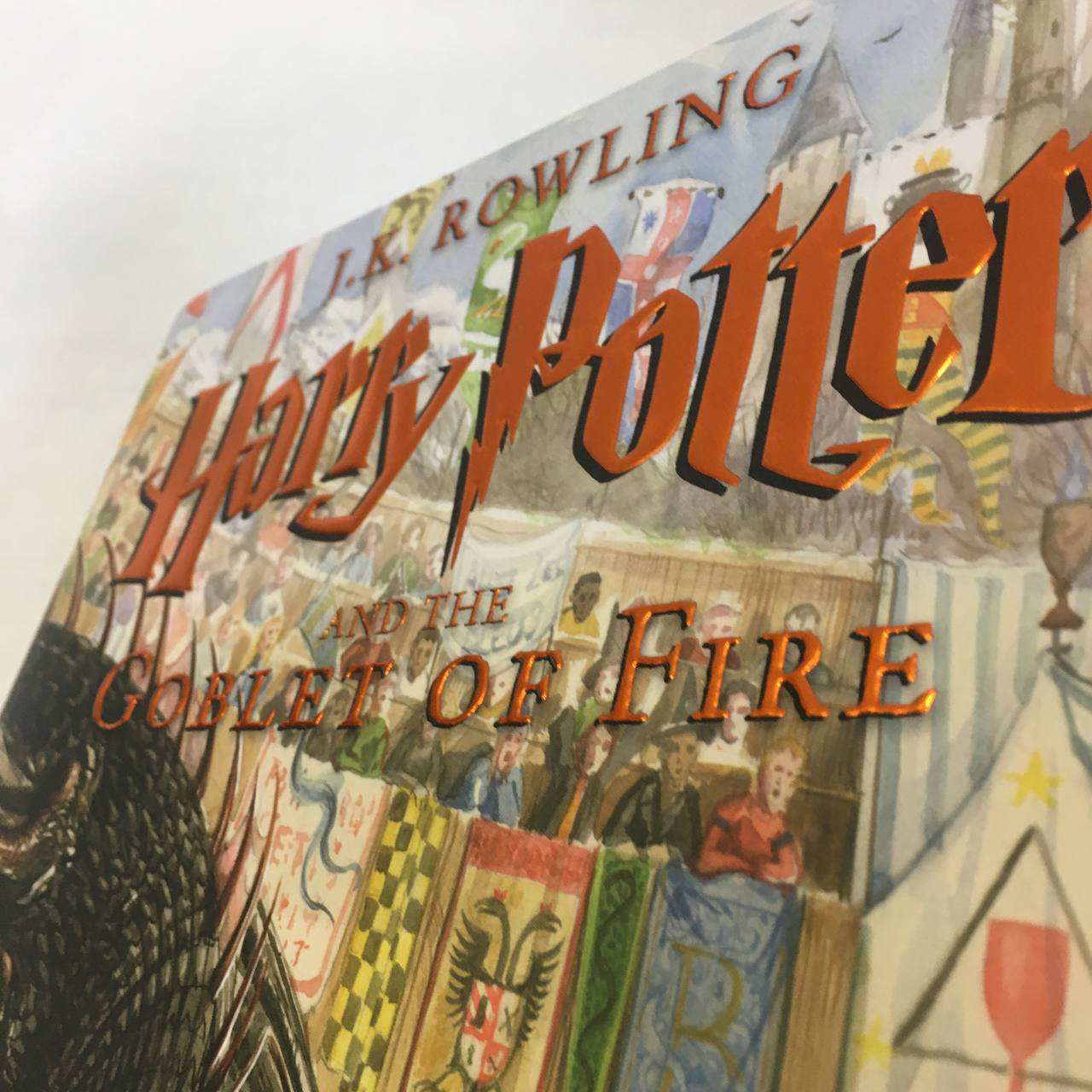 Sách - Harry Potter Illustrated Edition - US Version