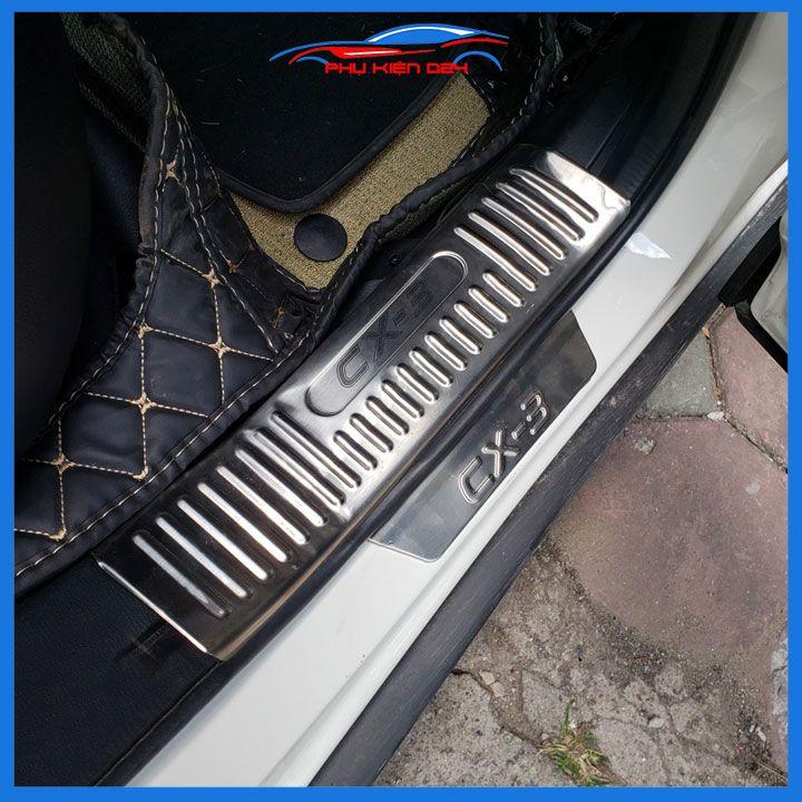 Ốp bậc cửa, nẹp bước chân INOX cho xe Mazda CX3, CX-3 2021-2022-2023