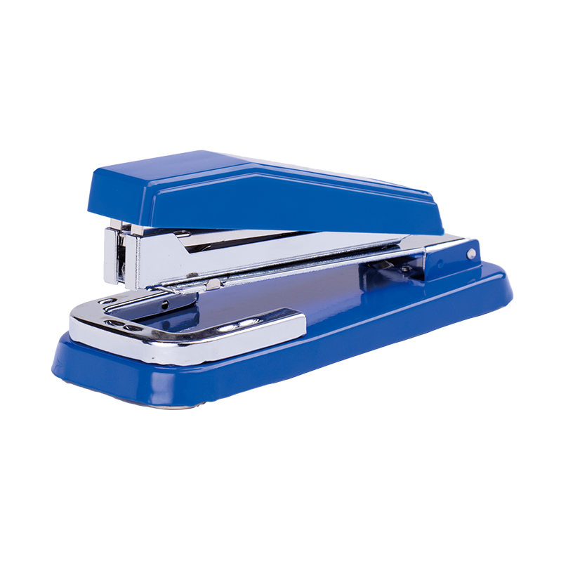Dập ghim xoay 3 chiều 24/6 khả năng bấm 25 tờ khe chứa 50 đinh ghim Deli 414 Giao màu ngẫu nhiên