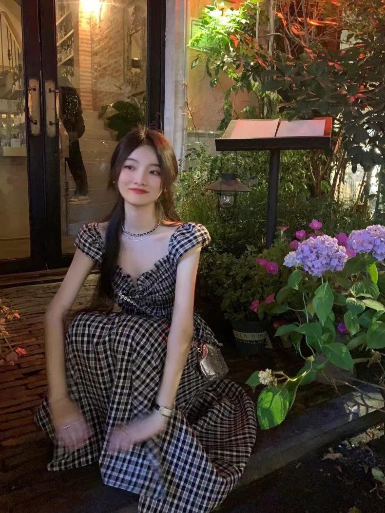 DIYIWEI Cao cấp Hepburn Wind Tea Break French Sleeves Sling Dress Trẻ em mùa hè thắt lưng váy dài màu đen 2023