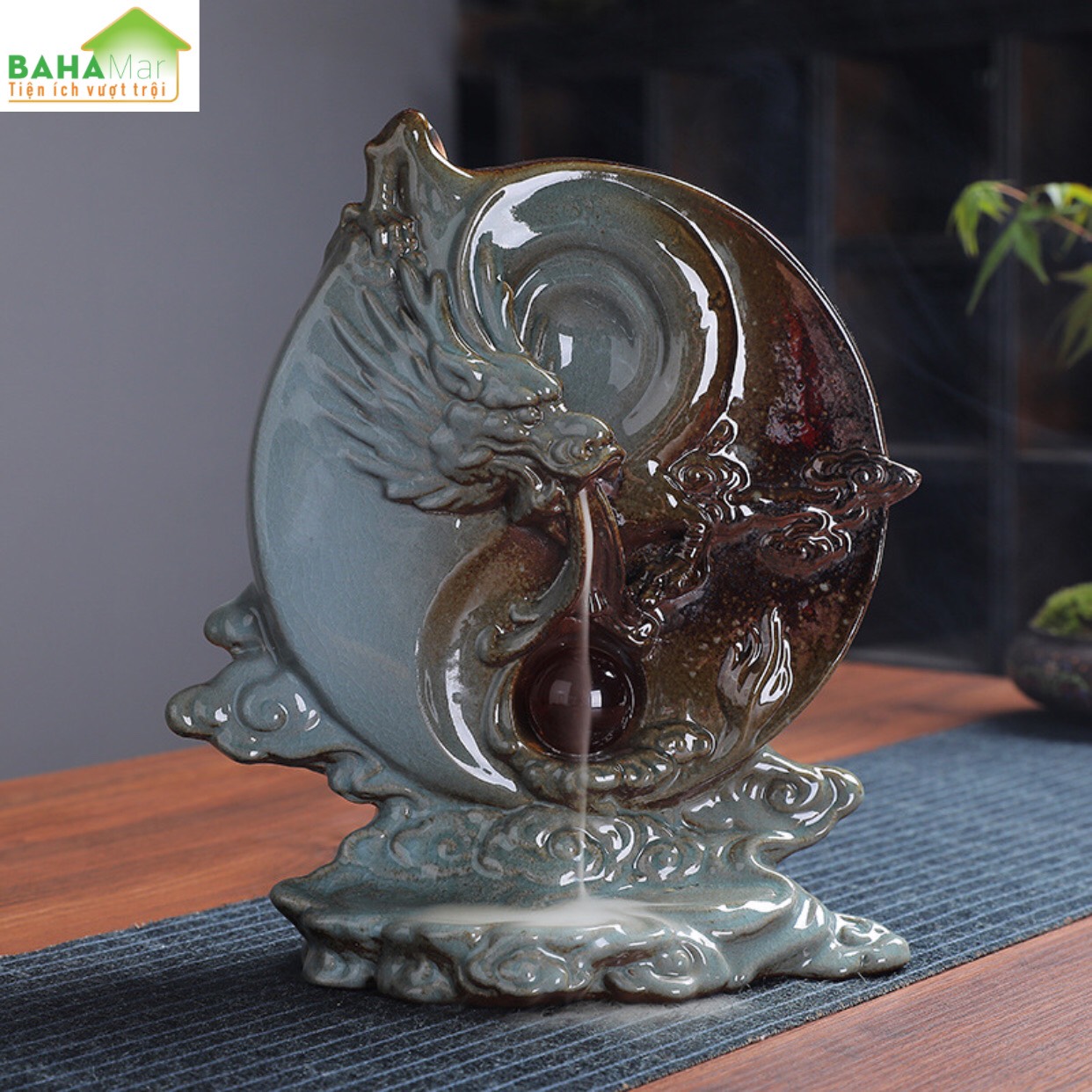 LƯ HƯƠNG TRẦM THỔI NGƯỢC RỒNG MAY MẮN THẢ NGỌC "BAHAMAR" Sáng tạo vẻ đẹp với phong cách điêu khắc, thú vị và hấp dẫn.