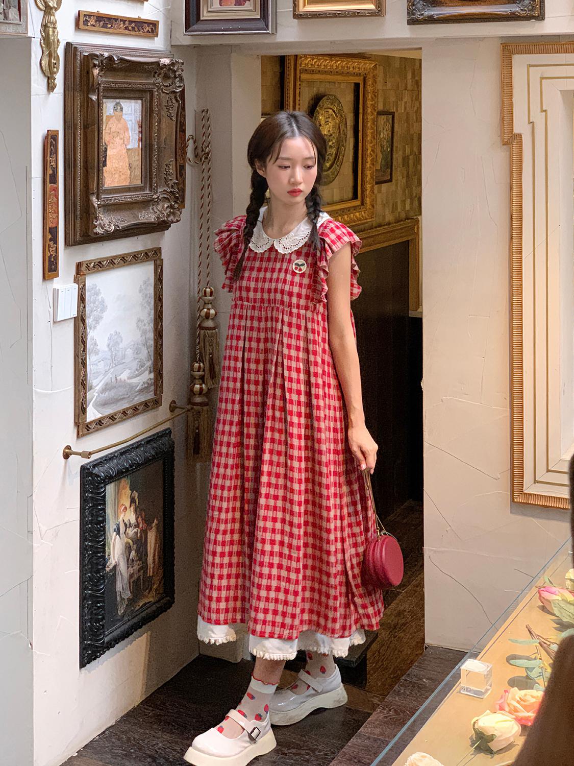 CHENGRUI Vintage búp bê cổ cherry thêu đầm mùa hè 2023 lỏng lẻo ngọt ngào thiết kế cảm giác váy sọc đỏ