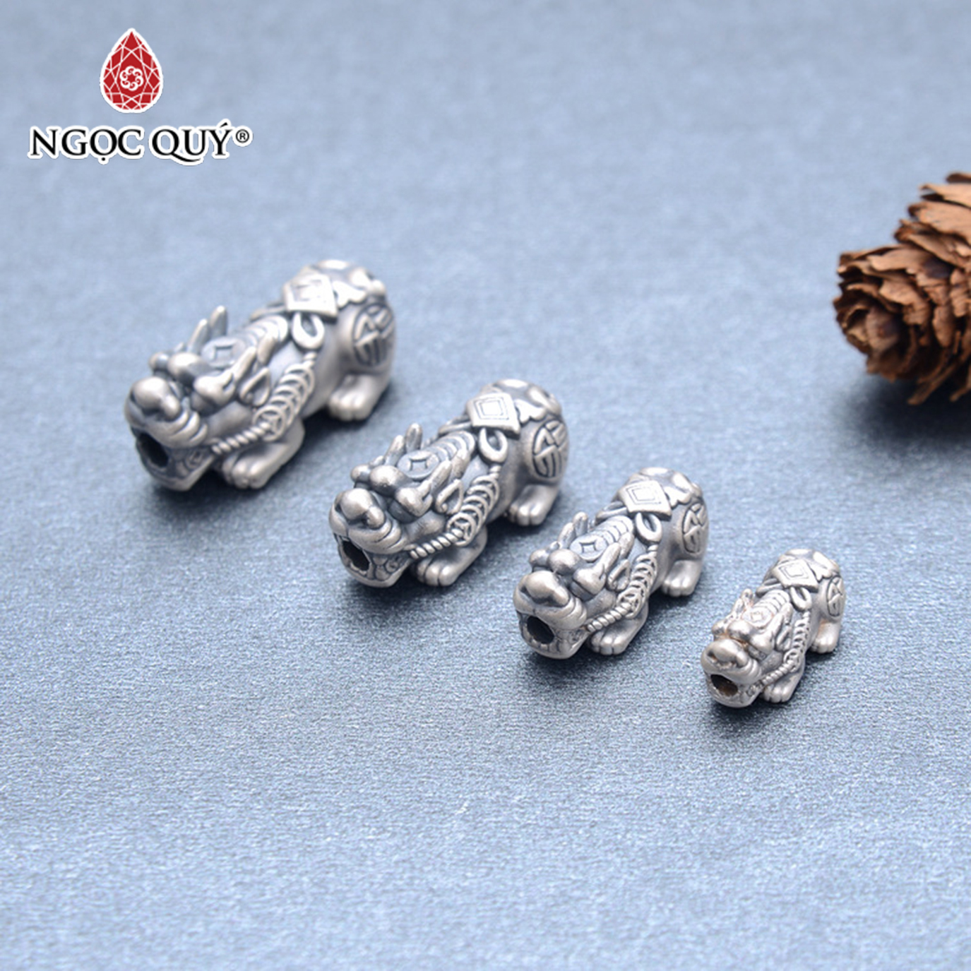 Charm bạc tỳ hưu may mắn xỏ ngang - Ngọc Quý Gemstones