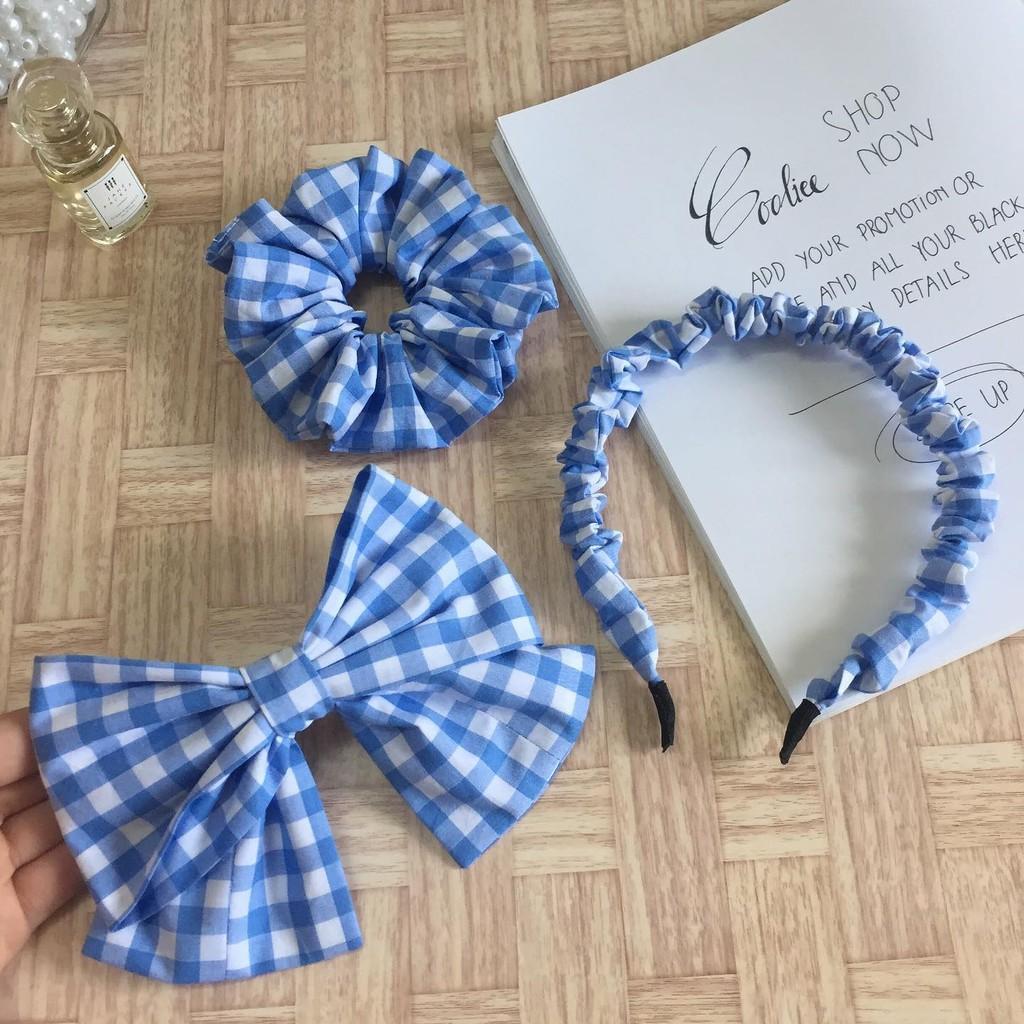 Set dây cột tóc scrunchies kẹp nơ bản to và bờm tóc caro xanh biển