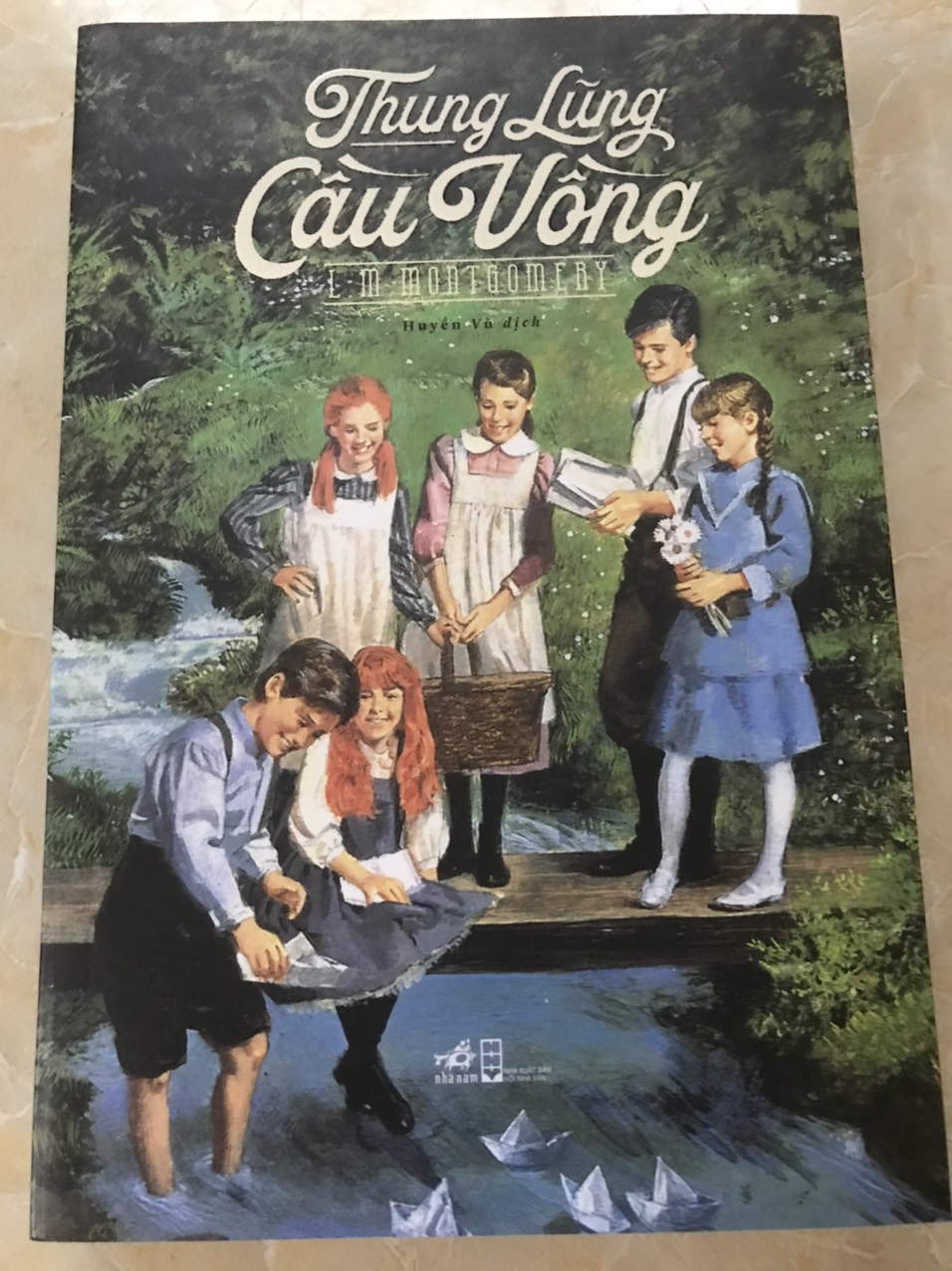Anna tóc đỏ - Thung lũng cầu vồng