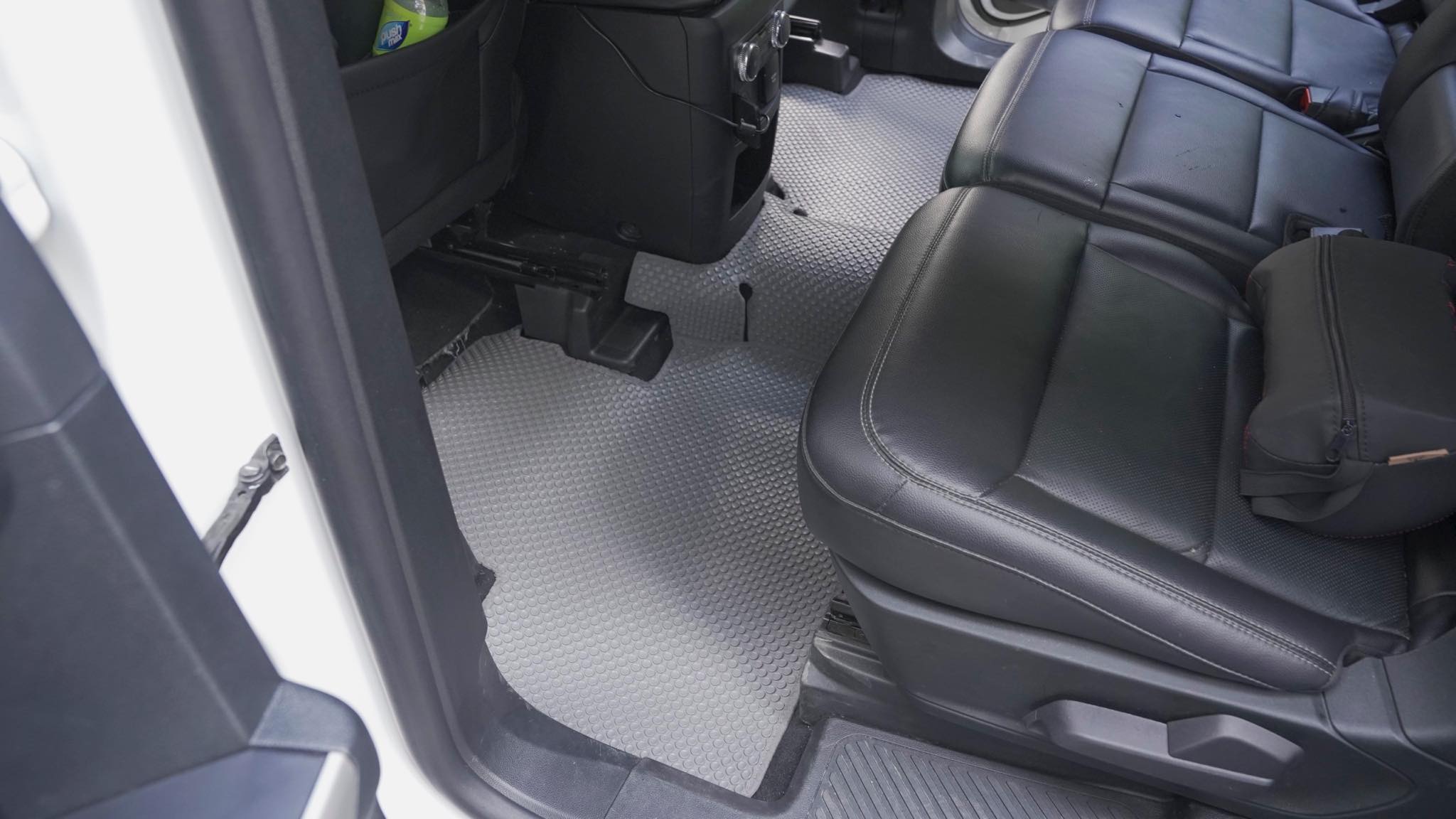 Thảm lót sàn KATA cho xe Ford Explorer (2022-2024) - hàng chính hãng không mùi, không ẩm mốc, dễ vệ sinh