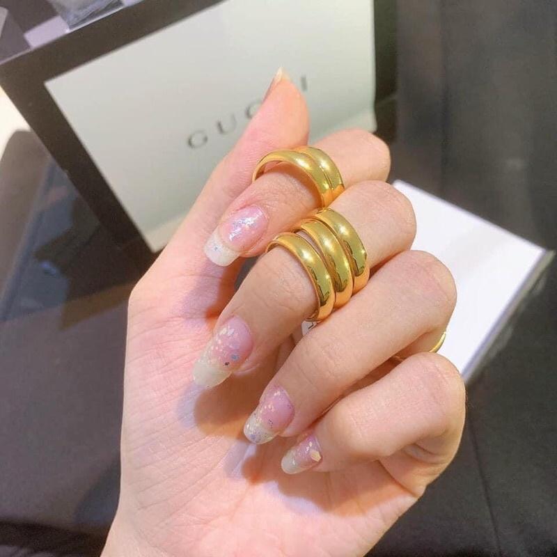 Nhẫn titan trơn không đen không gỉ k bay màu