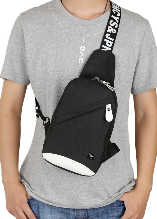 Túi Đeo Chéo Unisex Laza TXTK349