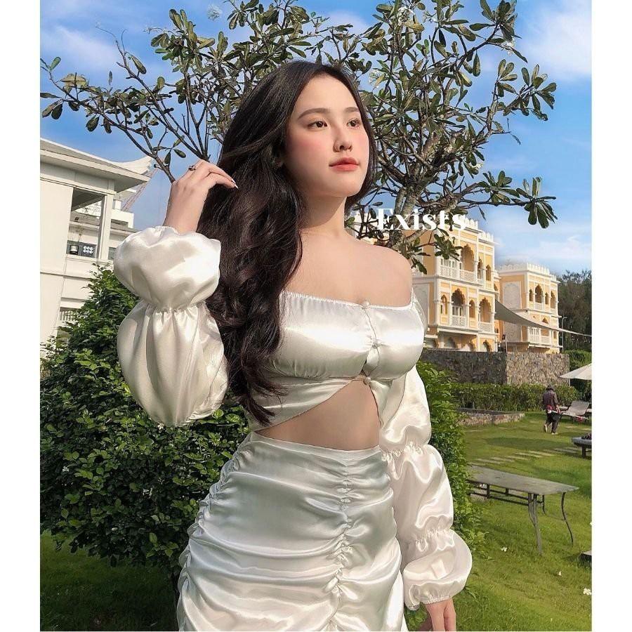 Set áo croptop trắng tay dài bẹt vai kèm chân váy rút dún EXS82 EXISTS BEAUTY