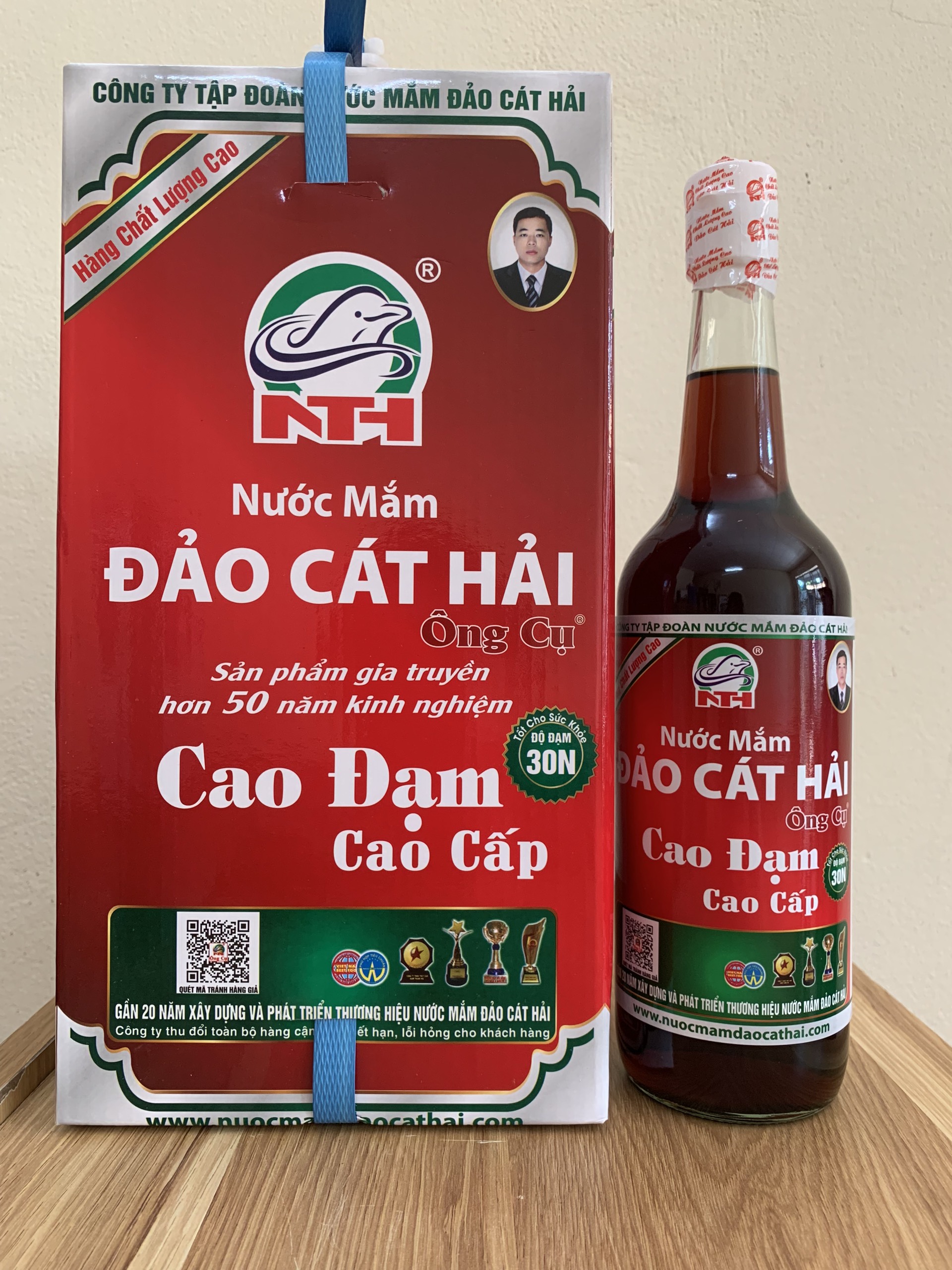 Nước mắm cá thu Cao Đạm cao cấp 30 độ đạm, dung tích 650ml