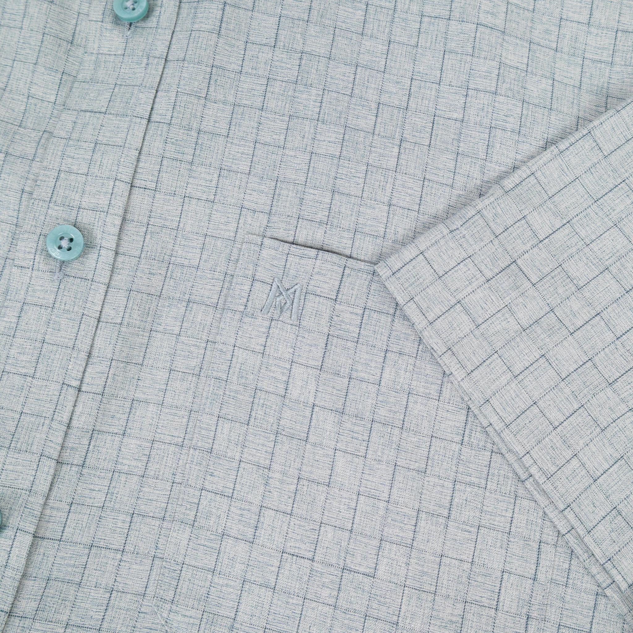 Áo sơ mi nam KHATOCO Tailor Fit ngắn tay A1MN538T2-CNCR821-2709-N