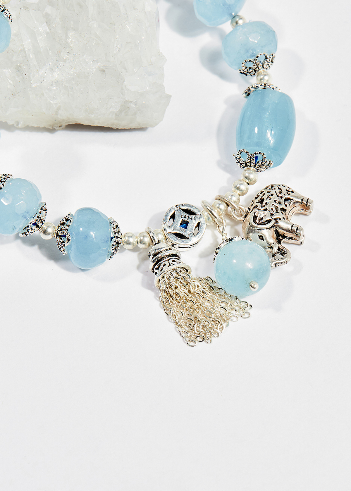 Vòng tay phong thủy nữ đá aquamarine charm voi 8mm mệnh thủy , mộc - Ngọc Quý Gemstones