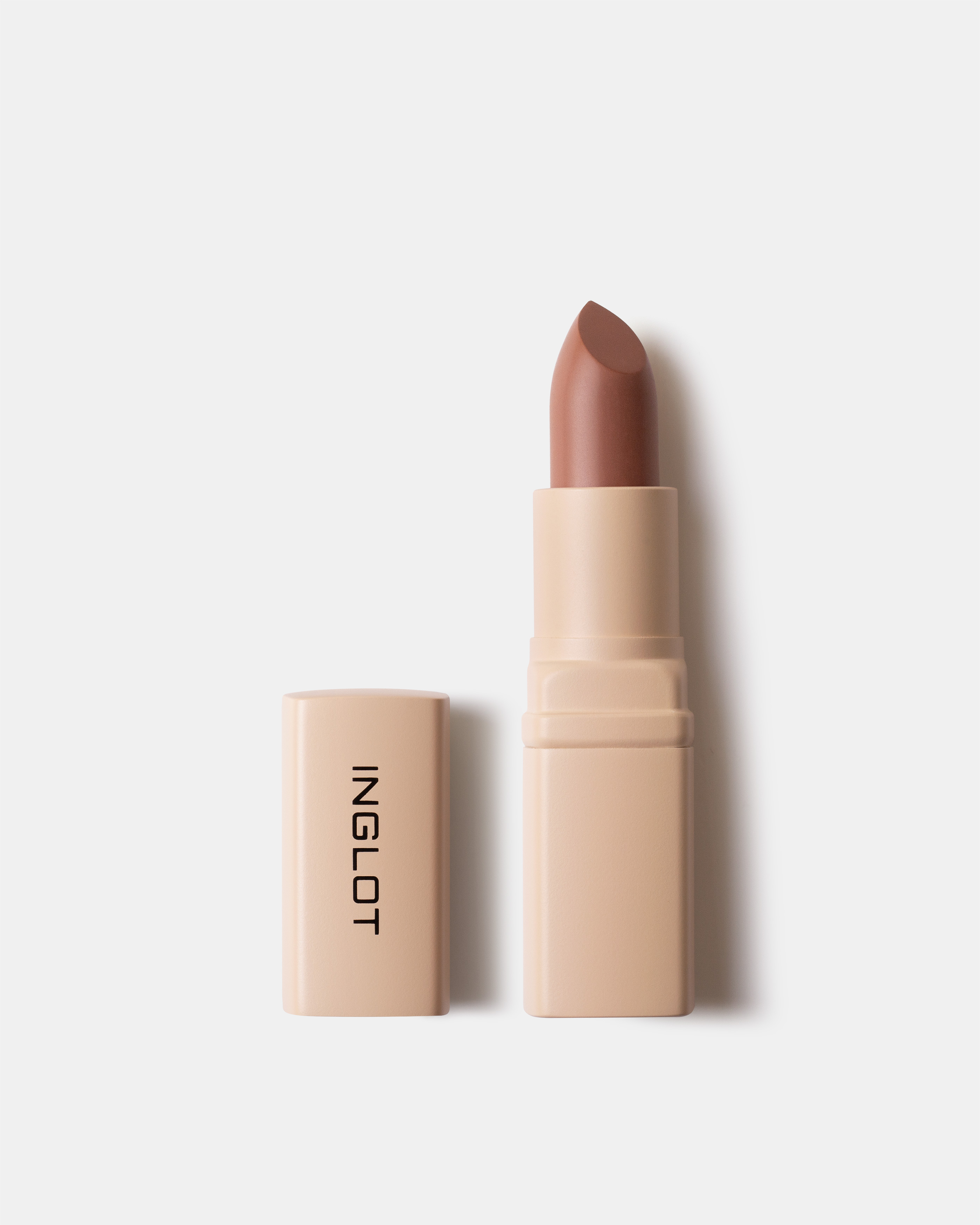 Son kem thỏi mịn lì, mướt nhẹ môi. siêu ẩm, giúp môi căng đầy, làm mờ rãnh môi Creamy Soft Lipstick 4.4g Inglot