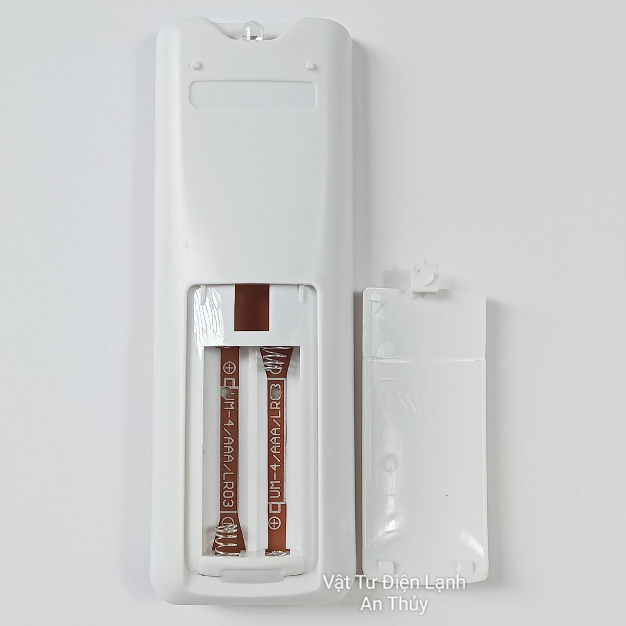 Remote máy lạnh AQUA chiếc lá nút nguồn vàng - Điều khiển máy lạnh AQUA - Remote điều hòa AQUA, Điều khiển điều hòa AQUA