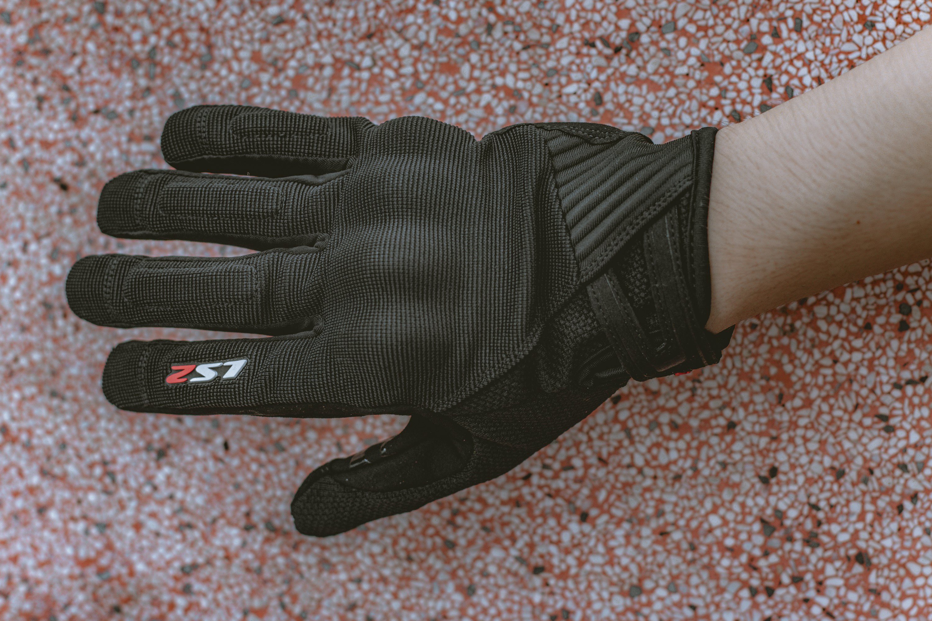 Găng Tay Bảo Hộ Lái Moto, Xe Máy LS2 Dart 2 Man