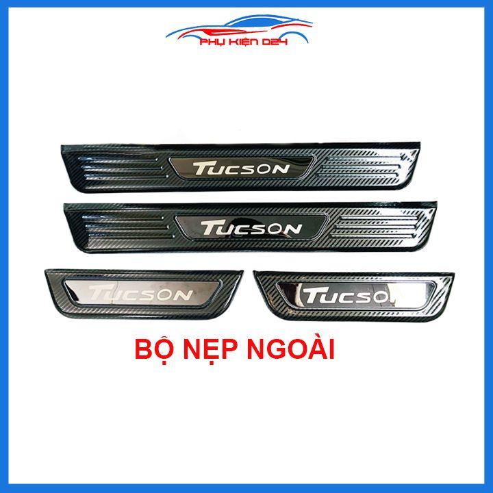 Bộ nẹp bước chân trong ngoài vân Cacbon xe Tucson 2016-2017-2018-2019-2020 chống trầy làm đẹp ô tô