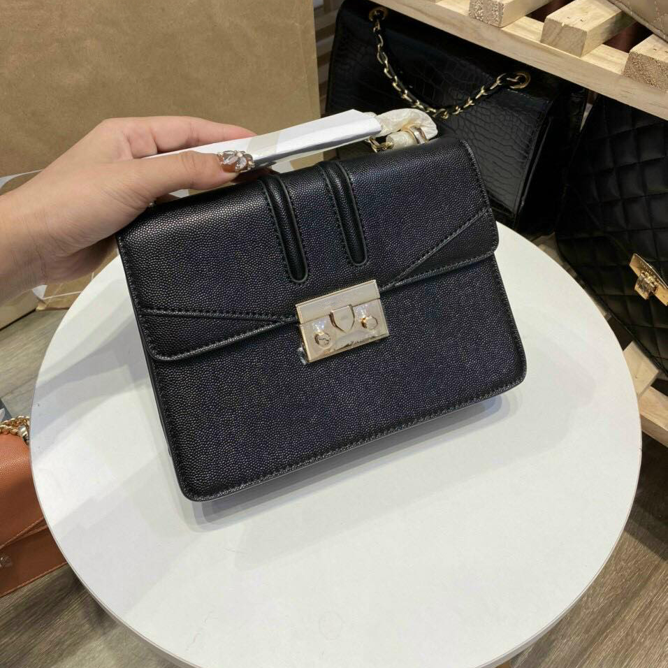 Túi Xách Thời Trang Màu Đen Khóa Vuông Cao Cấp Sang Chảnh