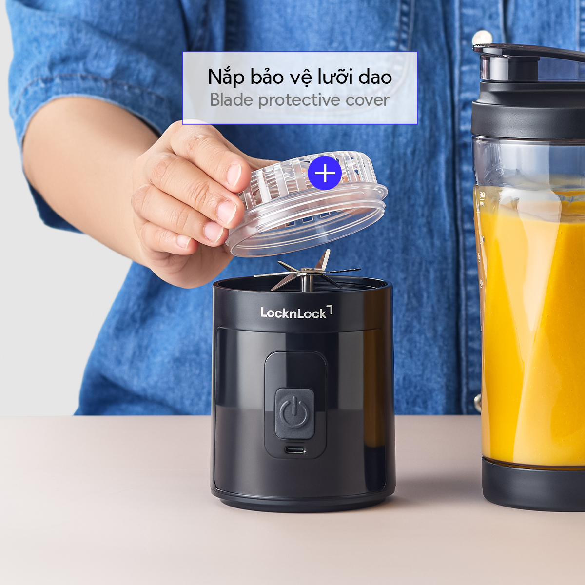 Máy Xay Sinh Tố Cầm Tay LocknLock Powerful Portable Blender EJJ356BLK 600ml, Hàng Chính Hãng, Thiết Kế Nắp Kèm Miệng Uống – JoyMall