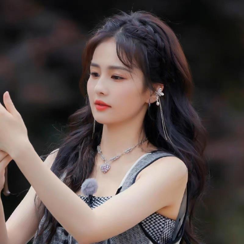 Hoa tai gài đính hạt cá tính - Arora boutique