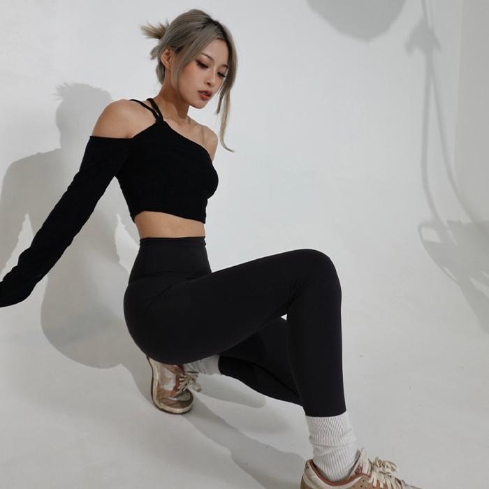 Áo trễ vai body 2 dây lệch dài tay A0021