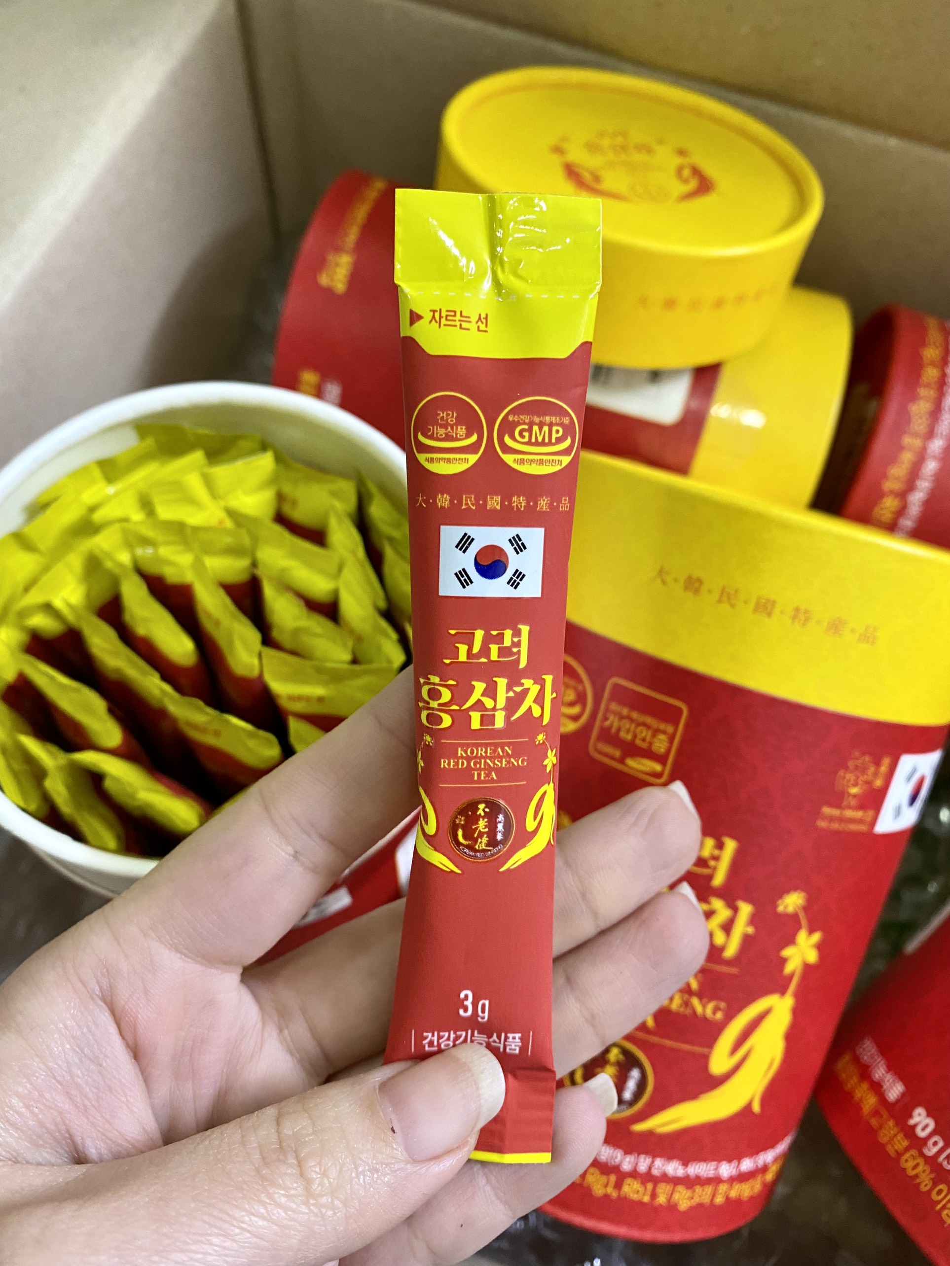 Trà Hồng Sâm Hàn Quốc – Korean Red Ginseng Tea (dạng hộp 30 gói)