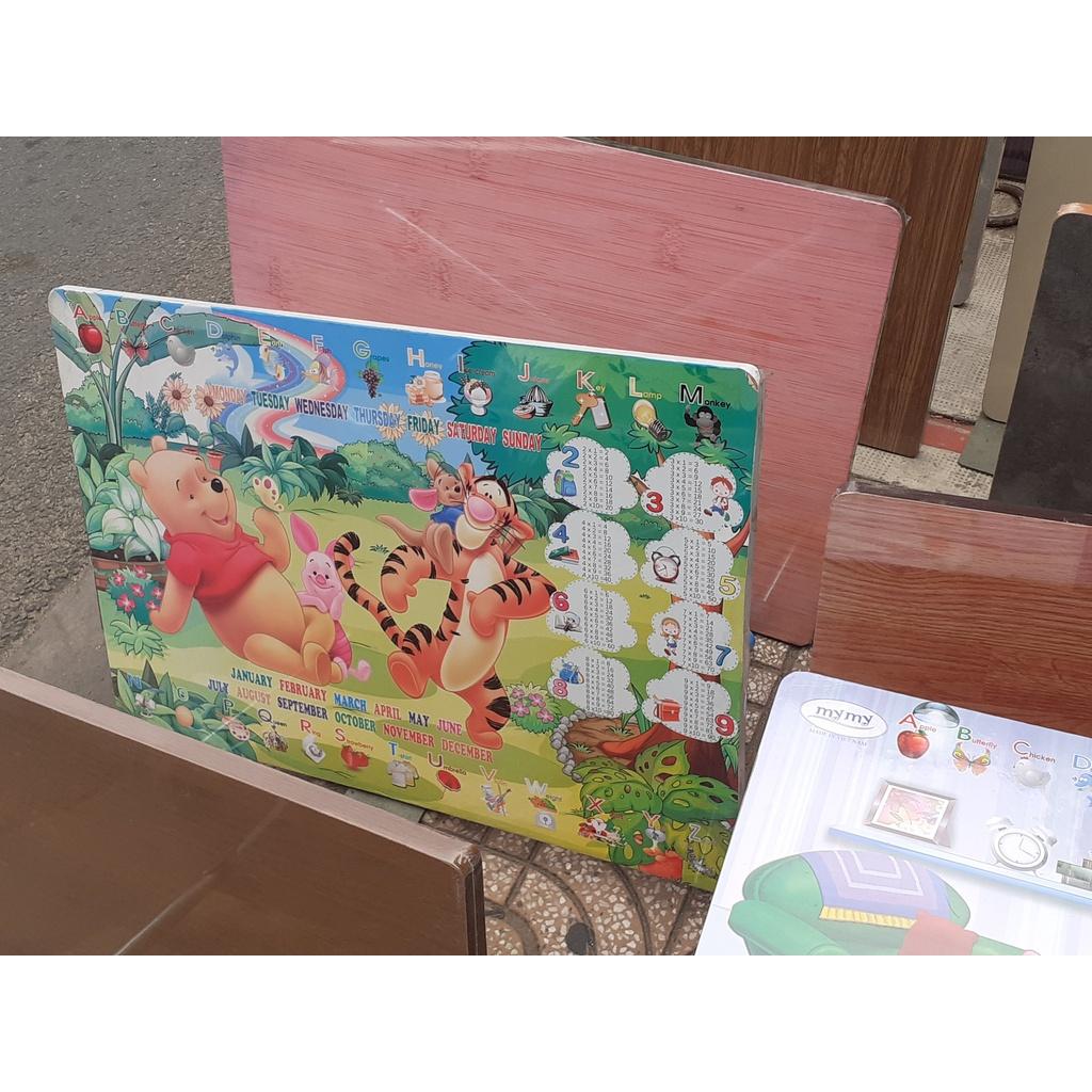 Bàn học sinh vân màu hình ảnh