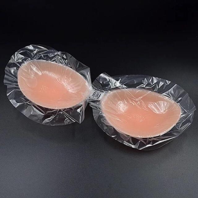 Áo dán ngực silicon cài trước hàng cao cấp siêu bám