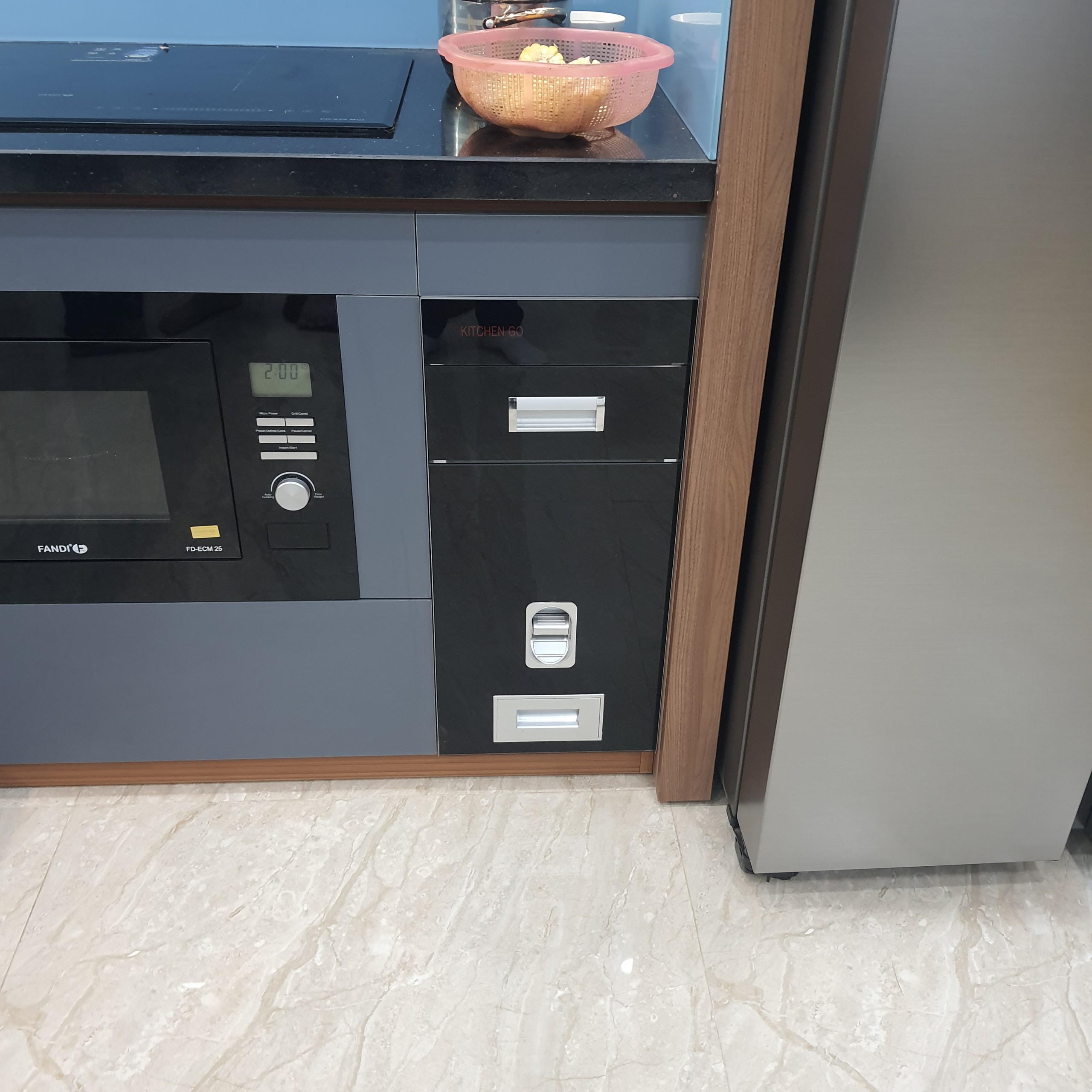 Thùng Gạo Thông Minh Mặt Gương Cường Lực KITCHENGO Tủ Bếp - Sản Phẩm Chống Xước Cao Cấp
