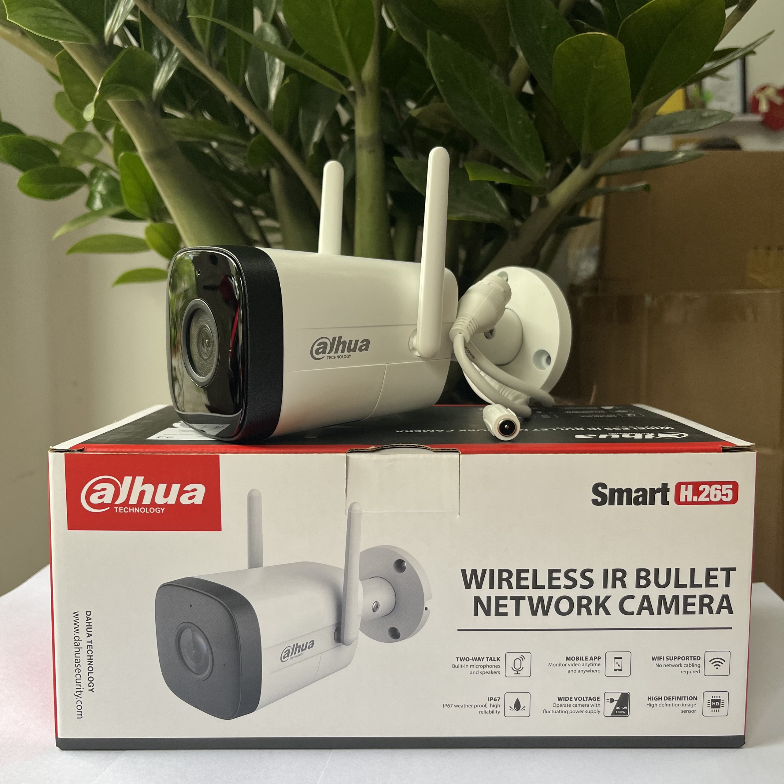 Camera IP Wifi Ngoài Trời DAHUA HFW1230DT 2MP, HFW1430DT 4MP Đàm Thoại 2 Chiều - Hàng chính hãng