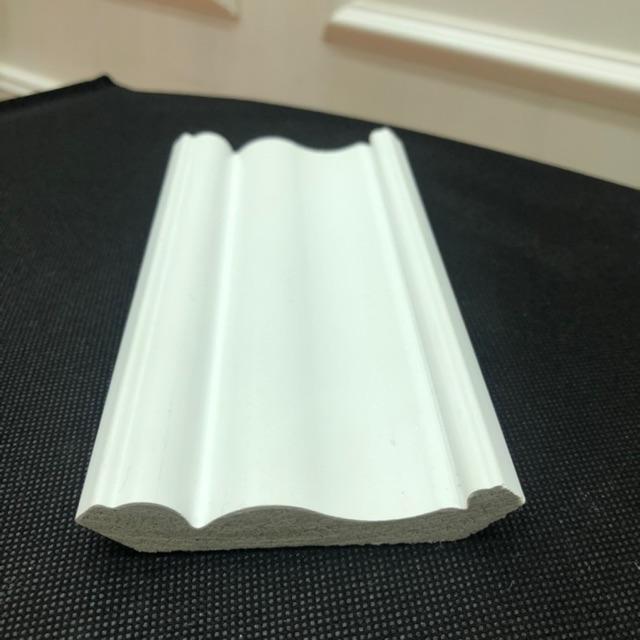 Phào trần nhựa hoàn thiện bề mặt màu trắng bản rộng 8.3cm