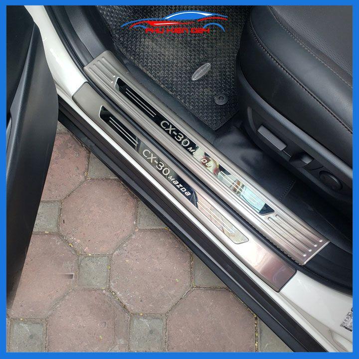 Ốp bậc cửa, nẹp bước chân INOX cho xe Mazda CX30 CX-30 2021-2022-2023