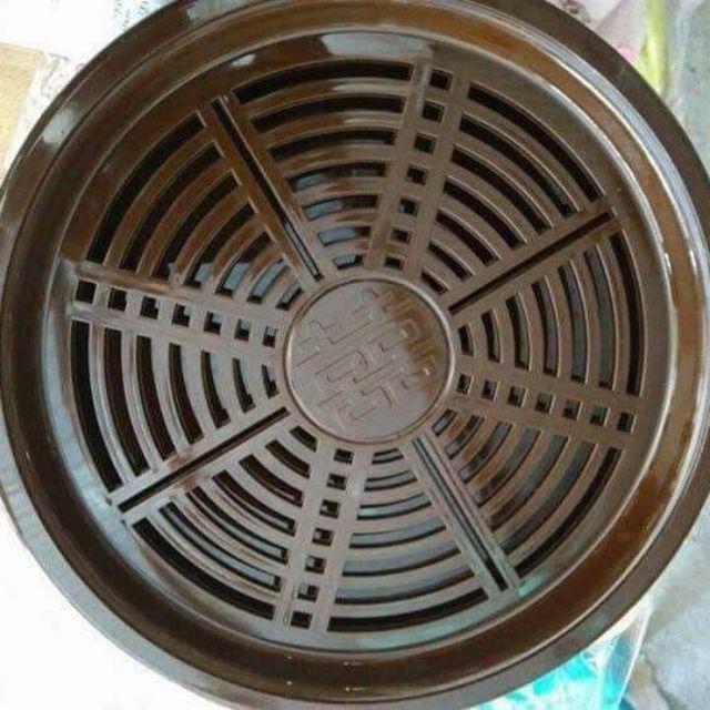 KHAY TRÀ TRÒN GIẢ NHỰA GỖ MÂY