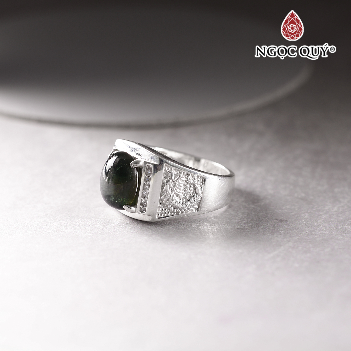 Nhẫn bạc nam đính đá sapphire 12x9mm Ni20 - Ngọc Quý Gemstones