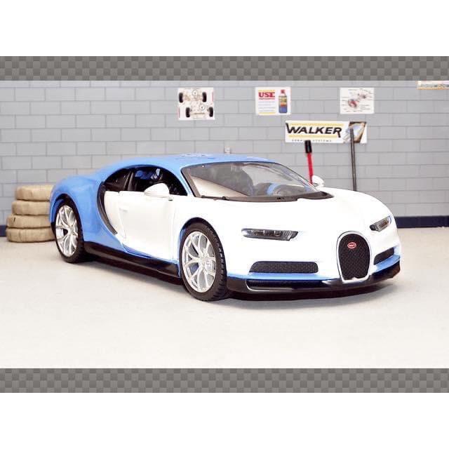 mô hình xe kim loại  Bugatti Chiron 1: 24