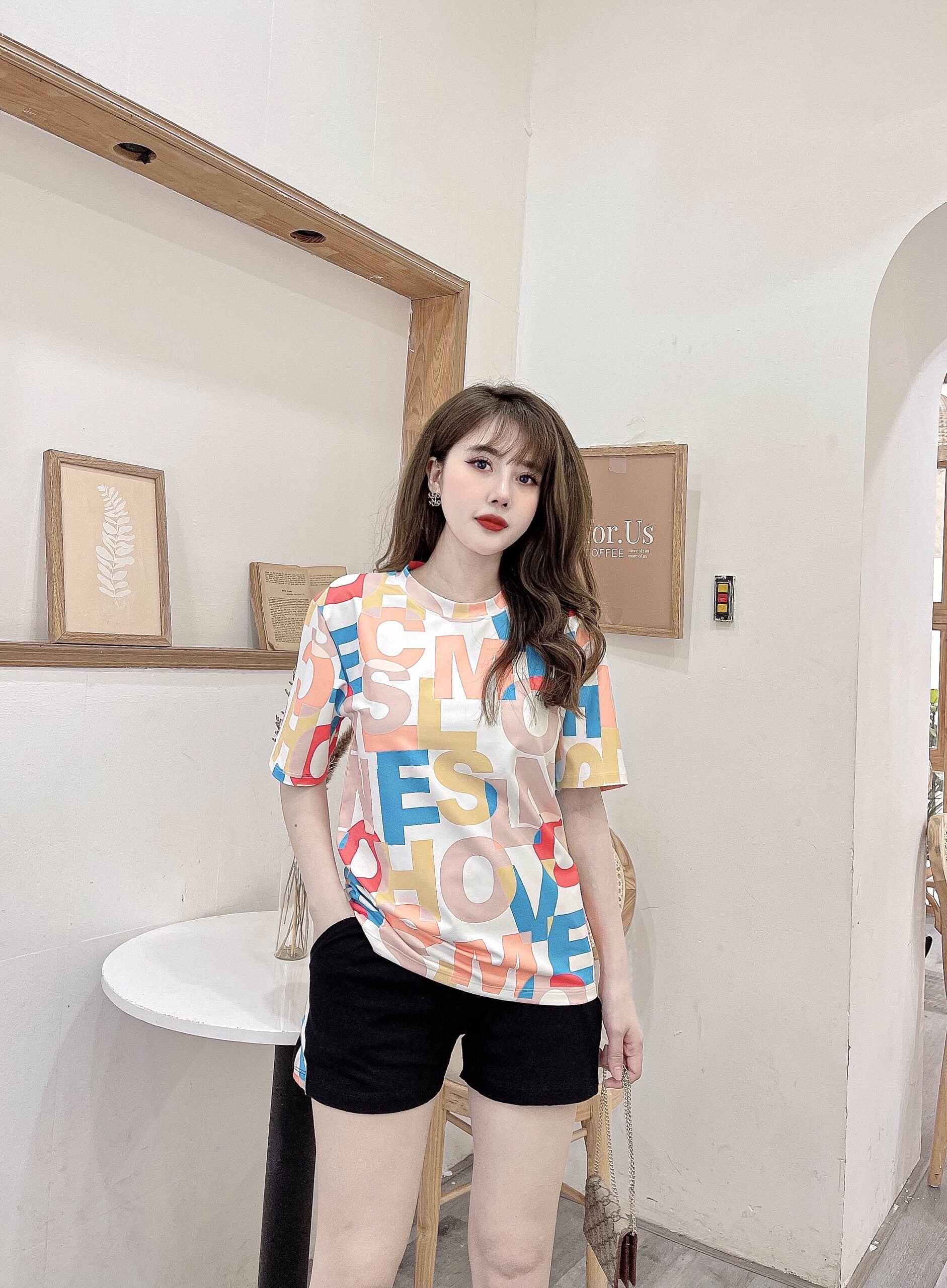Bộ thun đùi mạc nhà chữ love màu thời trang