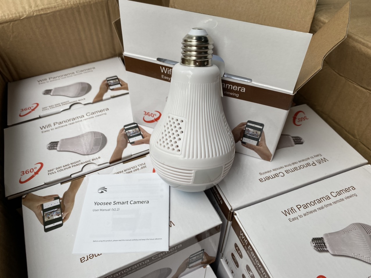 CAMERA WIFI Yoosee QUAN SÁT 360 HÌNH BÓNG ĐIỆN CÓ MÀU ĐÊM đàm thoại 2 chiều - hổ trợ thẻ nhớ lên đến 128Gb - hàng nhập khẩu