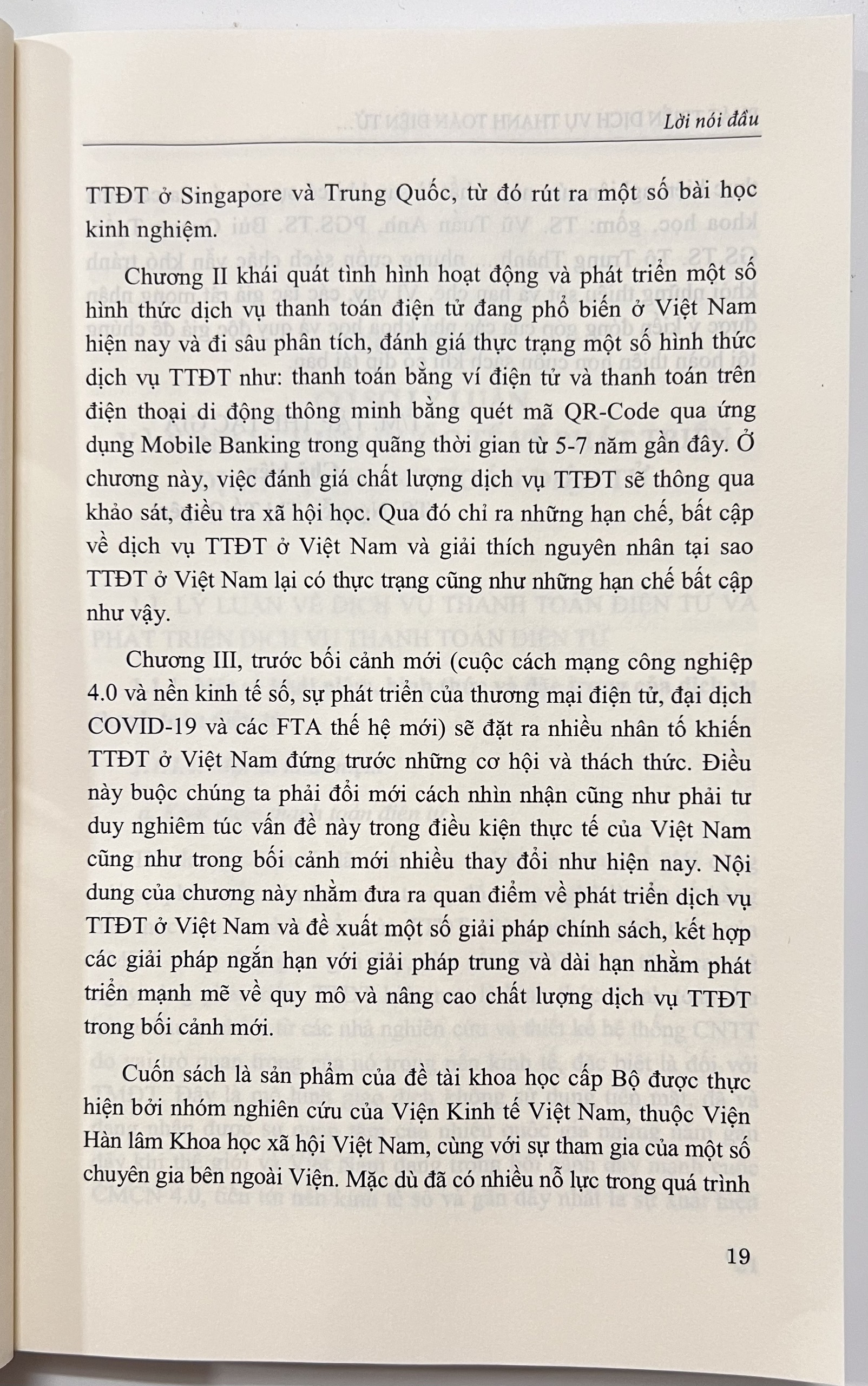 Sách - Phát Triển Dịch Vụ Thanh Toán Điện Tử Ở Việt Nam Trong Bối Cảnh Mới
