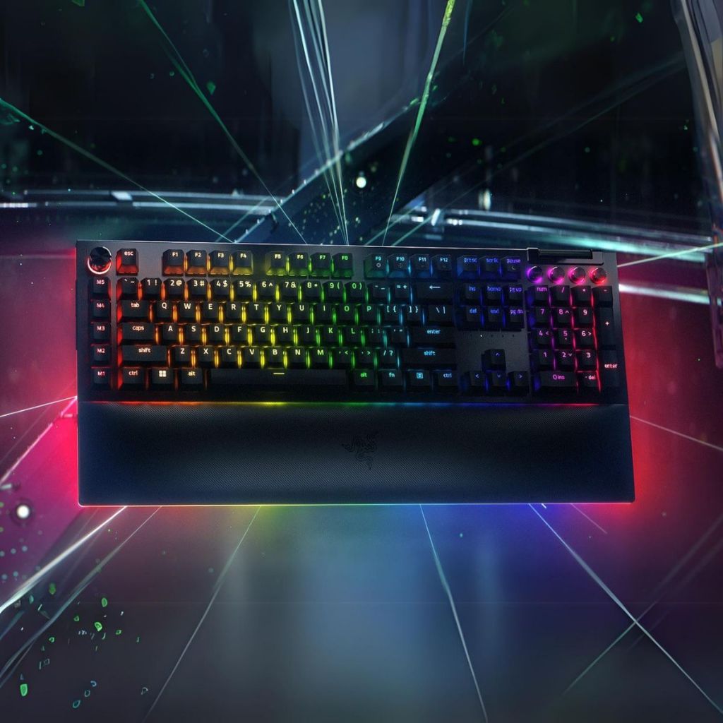Bàn phím cơ Razer BlackWidow V4 Pro - Hàng chính hãng