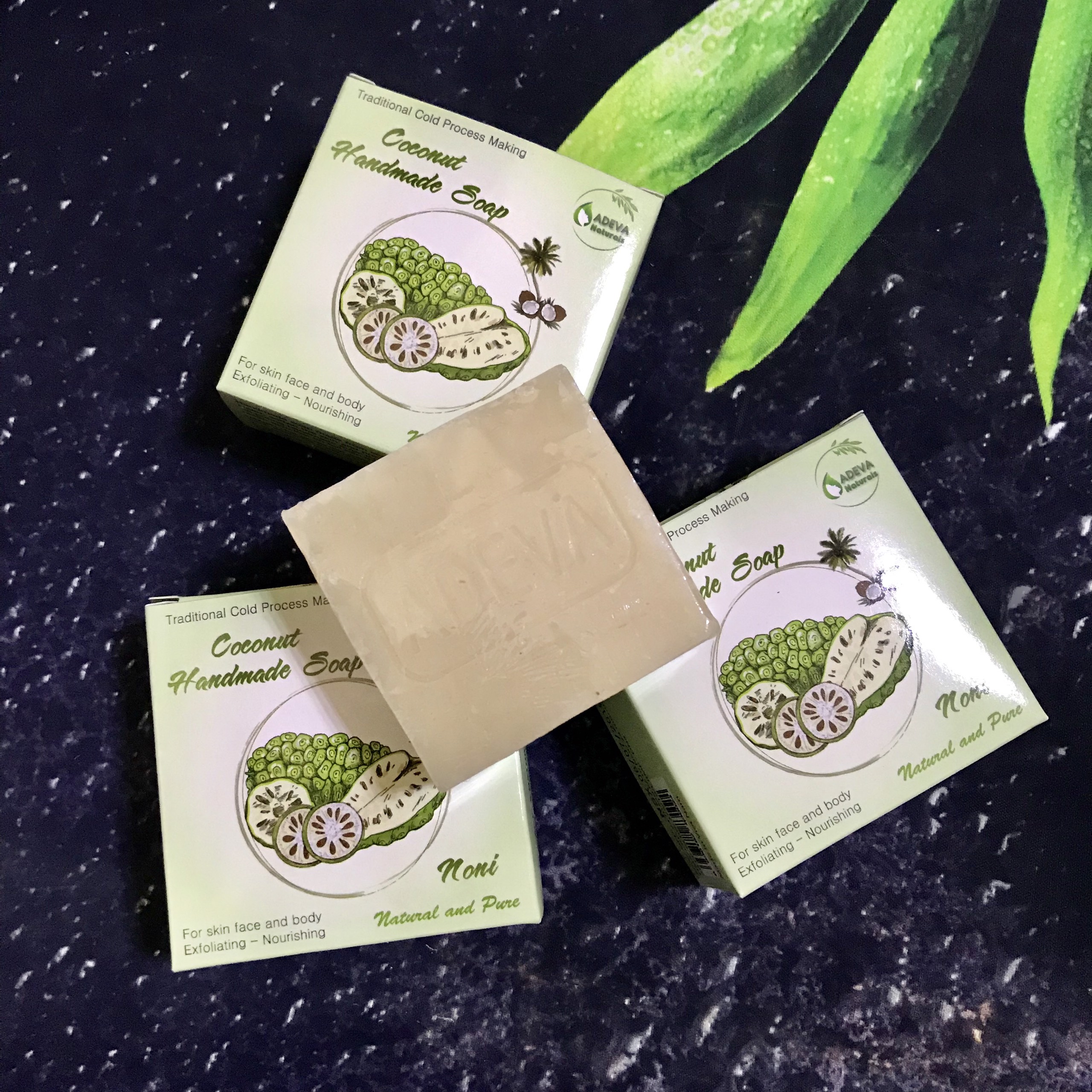 Xà phòng handmade Adeva Naturals - Xà bông Trái nhàu Noni (3 bánh - 100 gr/ 1 bánh)