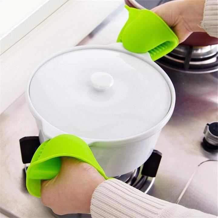 Gang tay silicon nhấc nồi chống nóng hình mỏ vịt