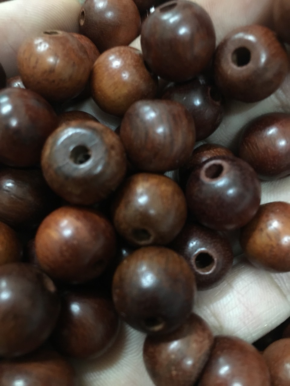 Hạt gỗ hương 12ly - 500gram - Hạt phong thủy làm vòng tay , tràng hạt mang tài lộc , bình an - Trang trí nội thất nhà cửa
