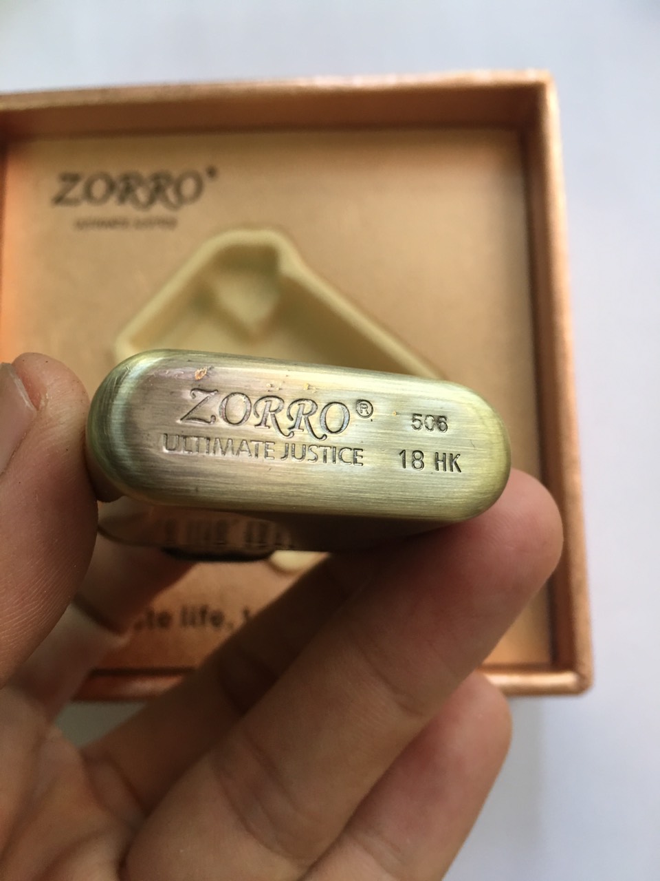 BẬT LỬA ZORRO Z506 CAO CẤP HÌNH ĐẠI BÀNG