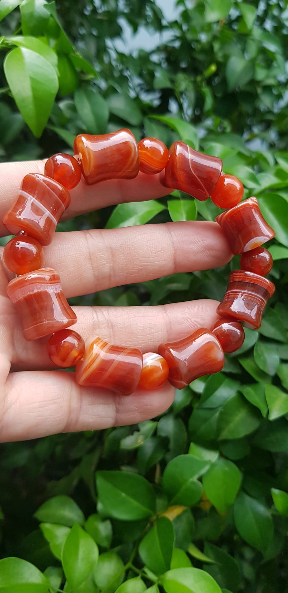 Vòng tay đá mã não đỏ kiểu Vòng kiểu hạt to thống 14mm với hạt tròn 10mm Anh Chị mệnh hỏa mệnh thổ đeo xinh đẹp tay ạ