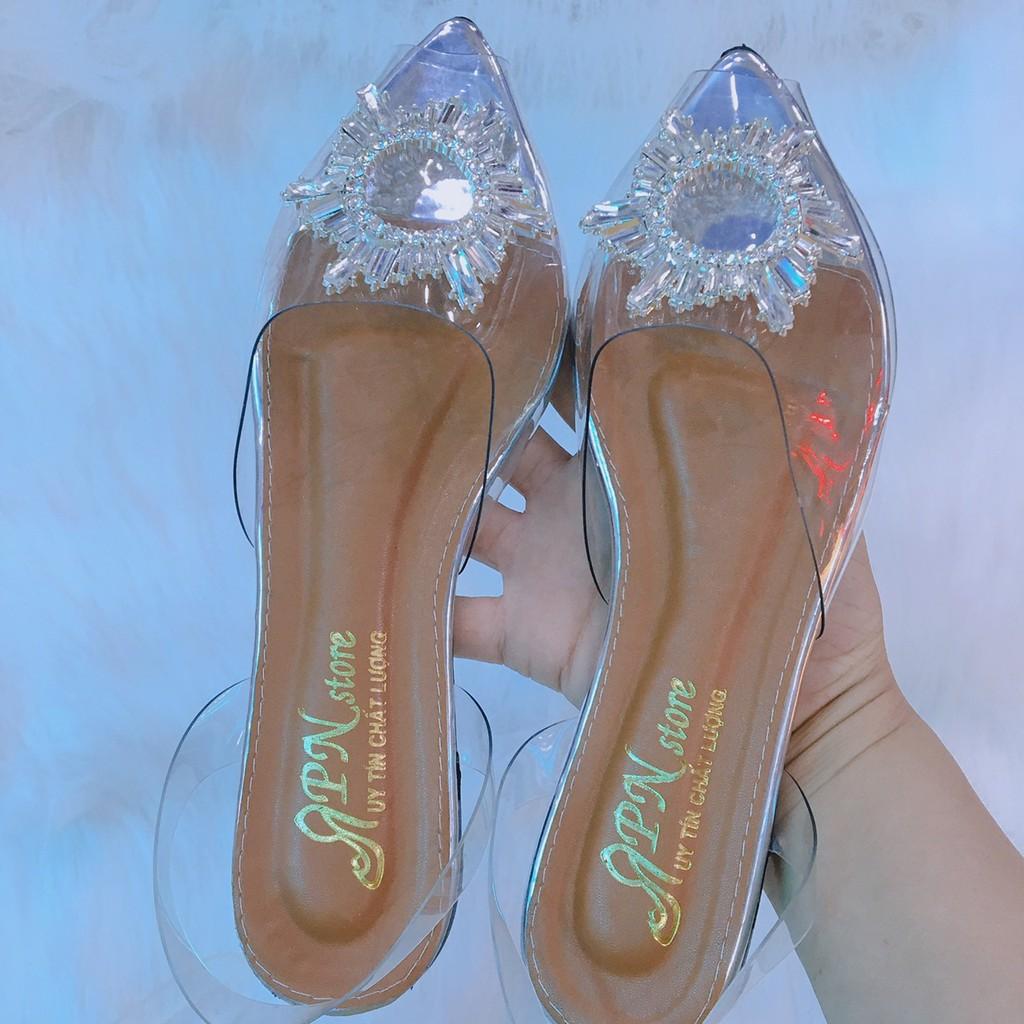 Hàng y hình Sandal Bệt Quai Trong Phối Xoàn T&T