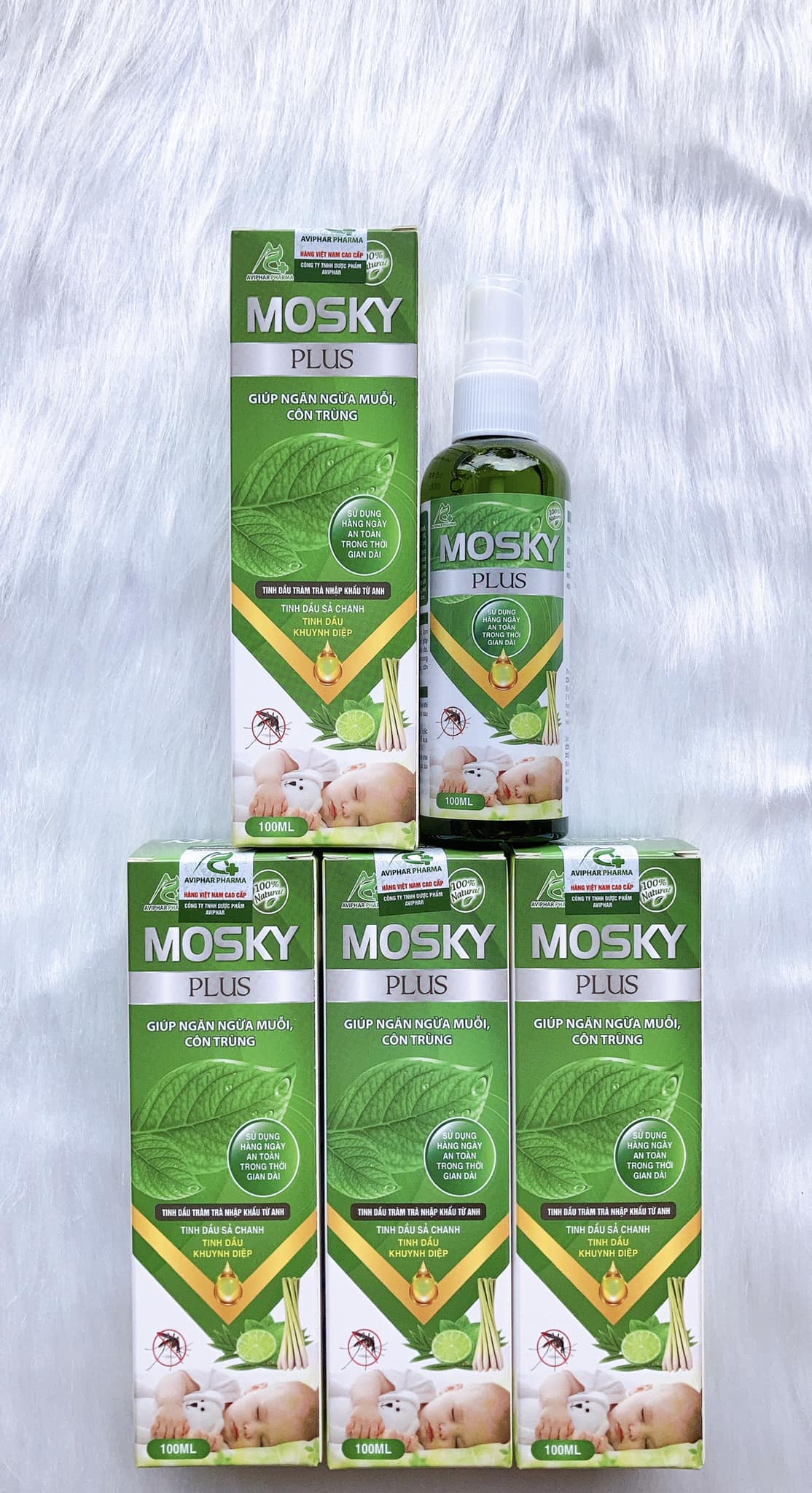 Xịt Muỗi Thảo Dược MOSKY PLUS 100ml giúp ngăn ngừa muỗi và côn trùng