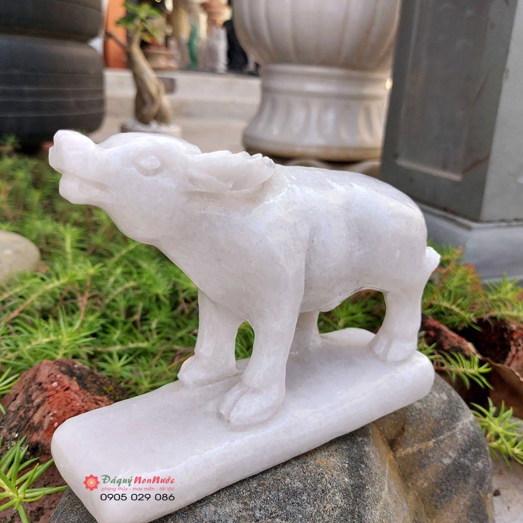 Tượng đá trâu 12 con giáp phong thủy đá trắng 15cm đá Non Nước