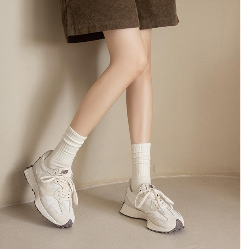 Tất trơn cao cổ Vintage xinh vải vân sọc cotton co dãn tốt giá rẻ phối đồ tiện lợi giá rẻ thời trang Hàn Quốc
