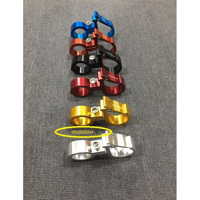MÓC TREO CHO XE PCX NHÔM CNC CAO CẤP