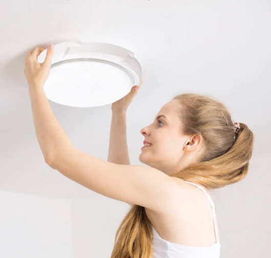 Đèn led ốp trần năng lượng mặt trời